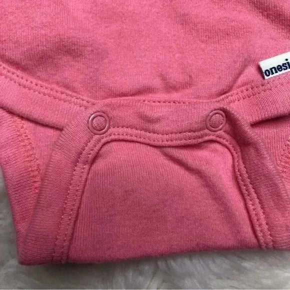 Gerber Onesie DiaperShirt Pink / Flowers /  Face Size Neworn - Picture 8 of 16